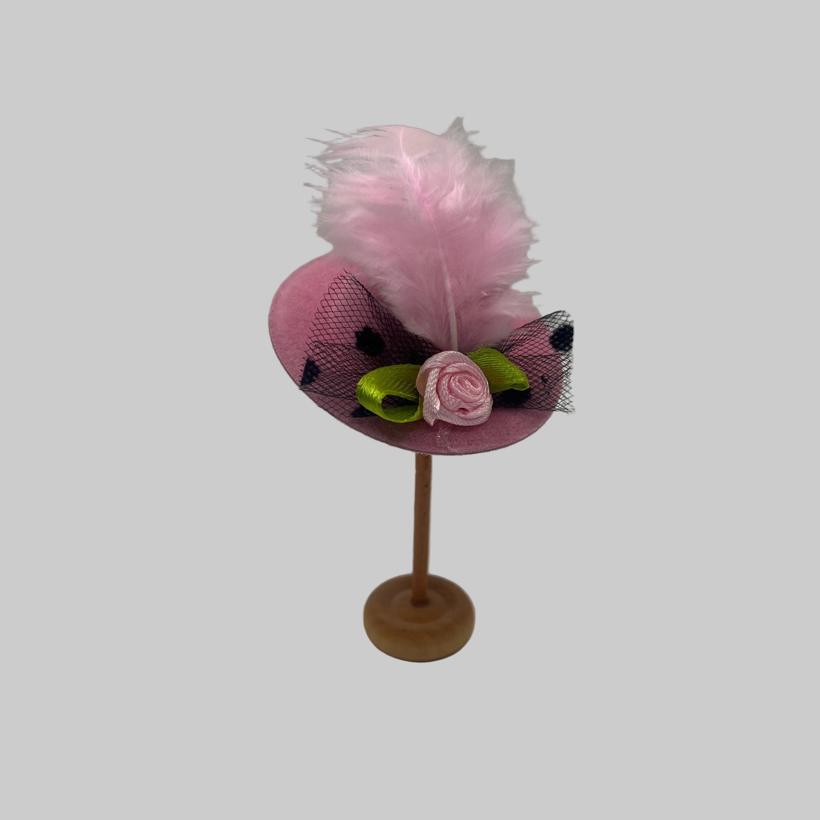 Dolls house ladies pink hat