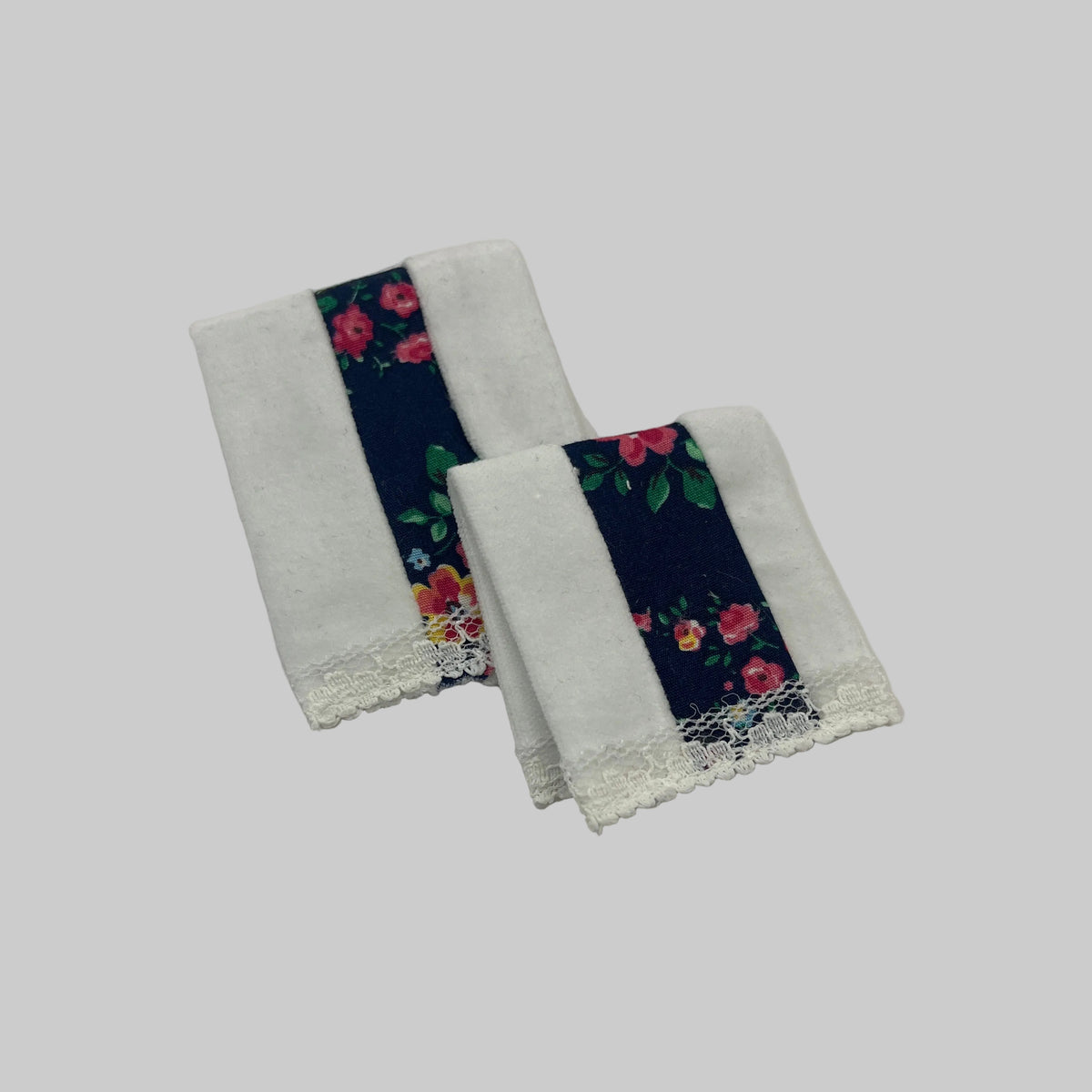 Dolls house luxury towels