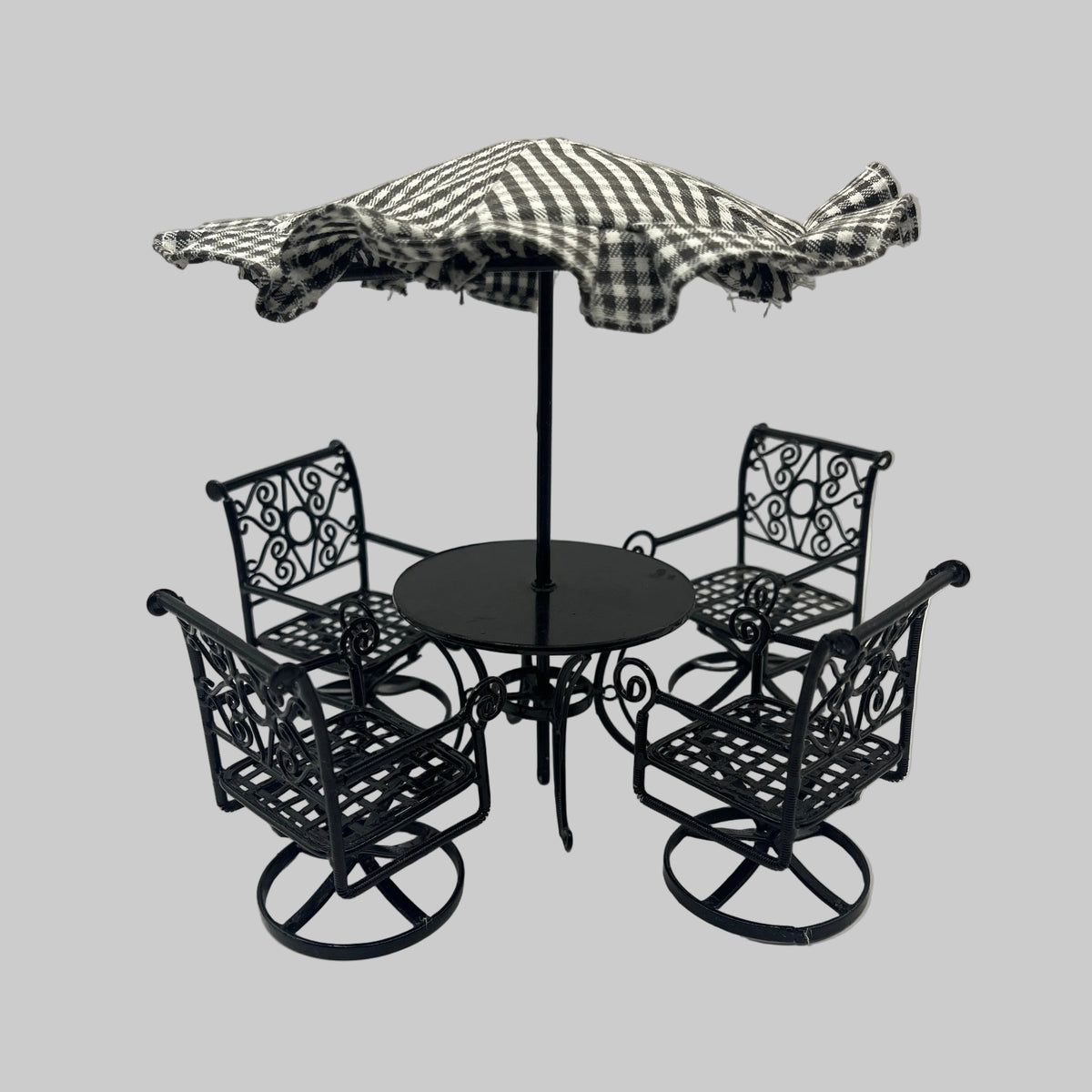 Dolls house patio set