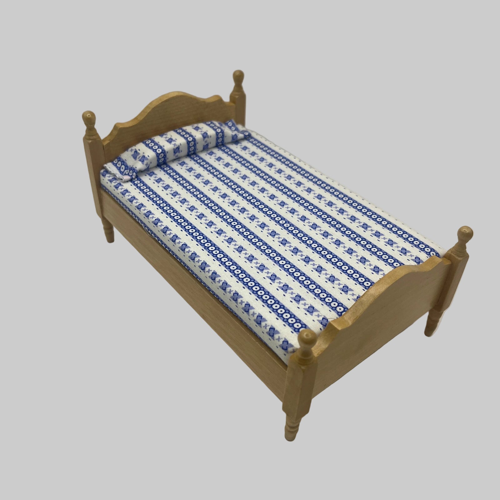 Dolls house pine single bed