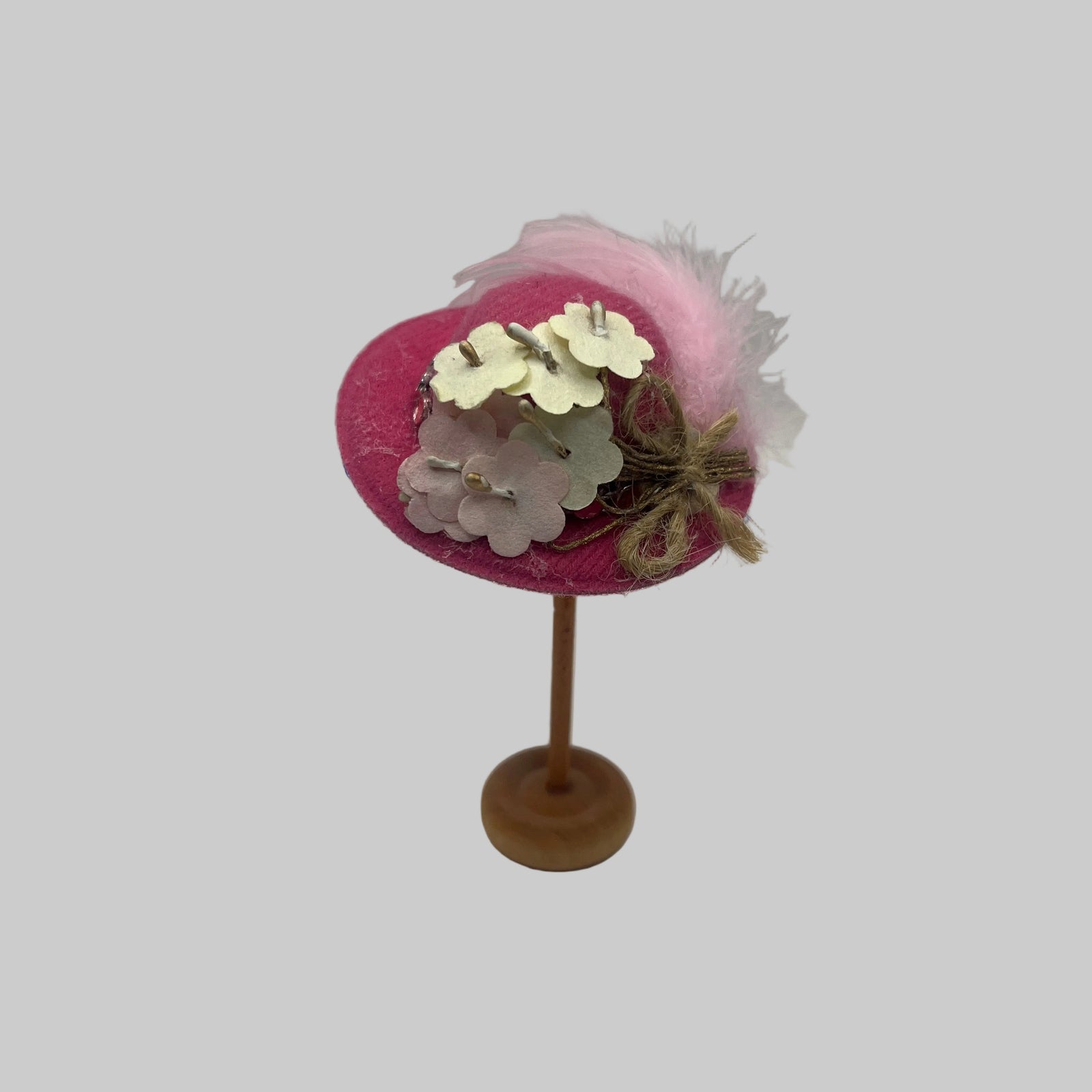 Dolls house pink ladies hat with flower