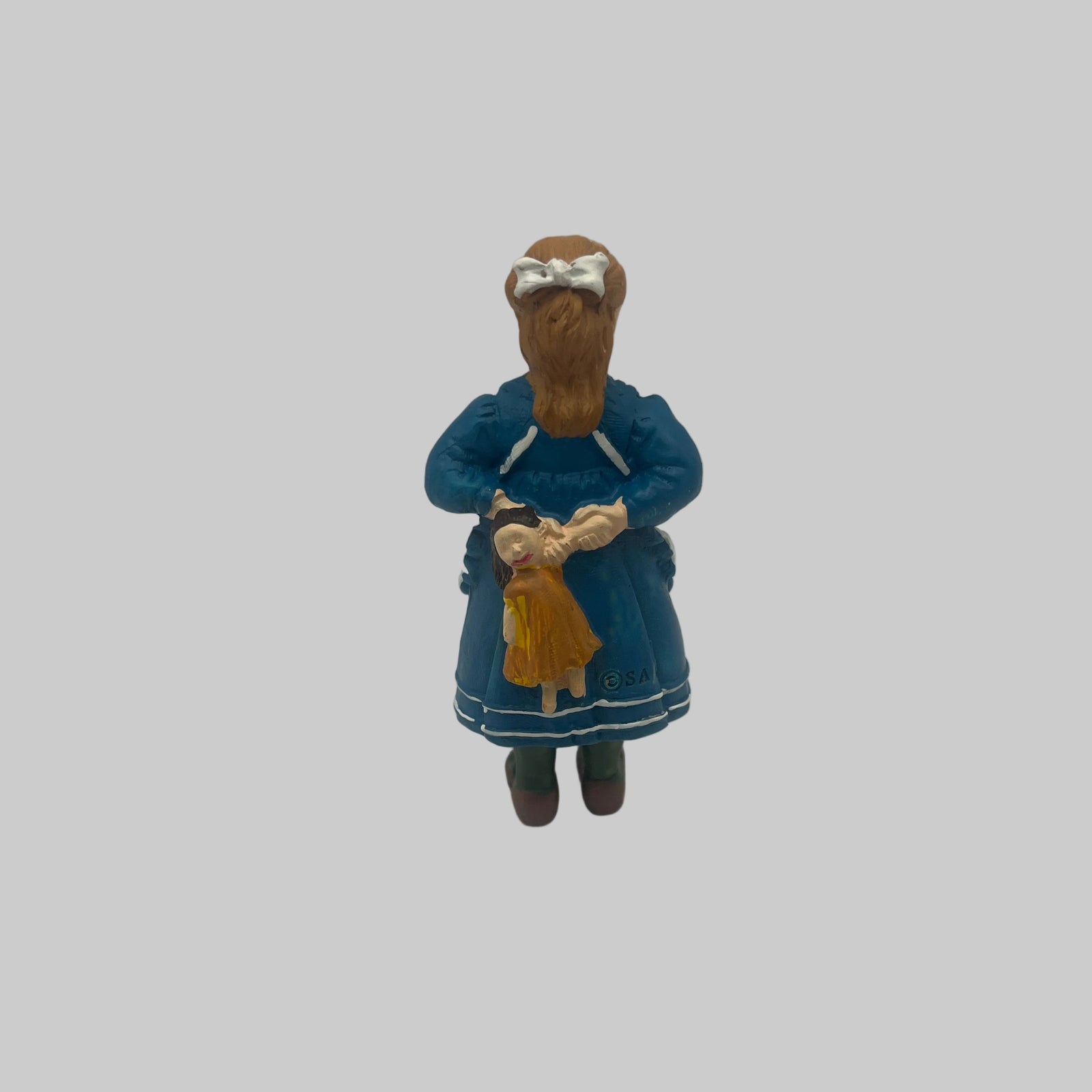 Dolls house Resin girl with doll