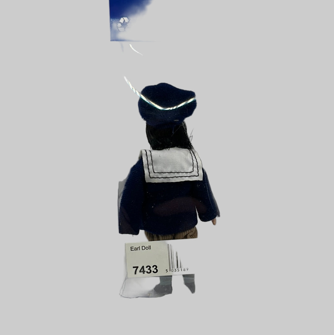 7433 - DHE Earl doll
