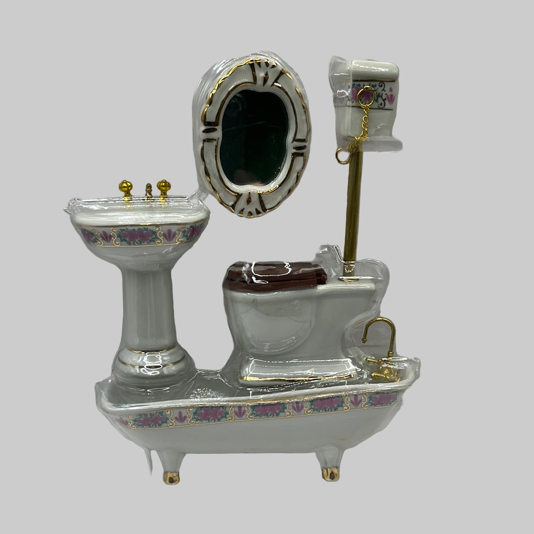 DF1431 - Deluxe pink high level bathroom suite