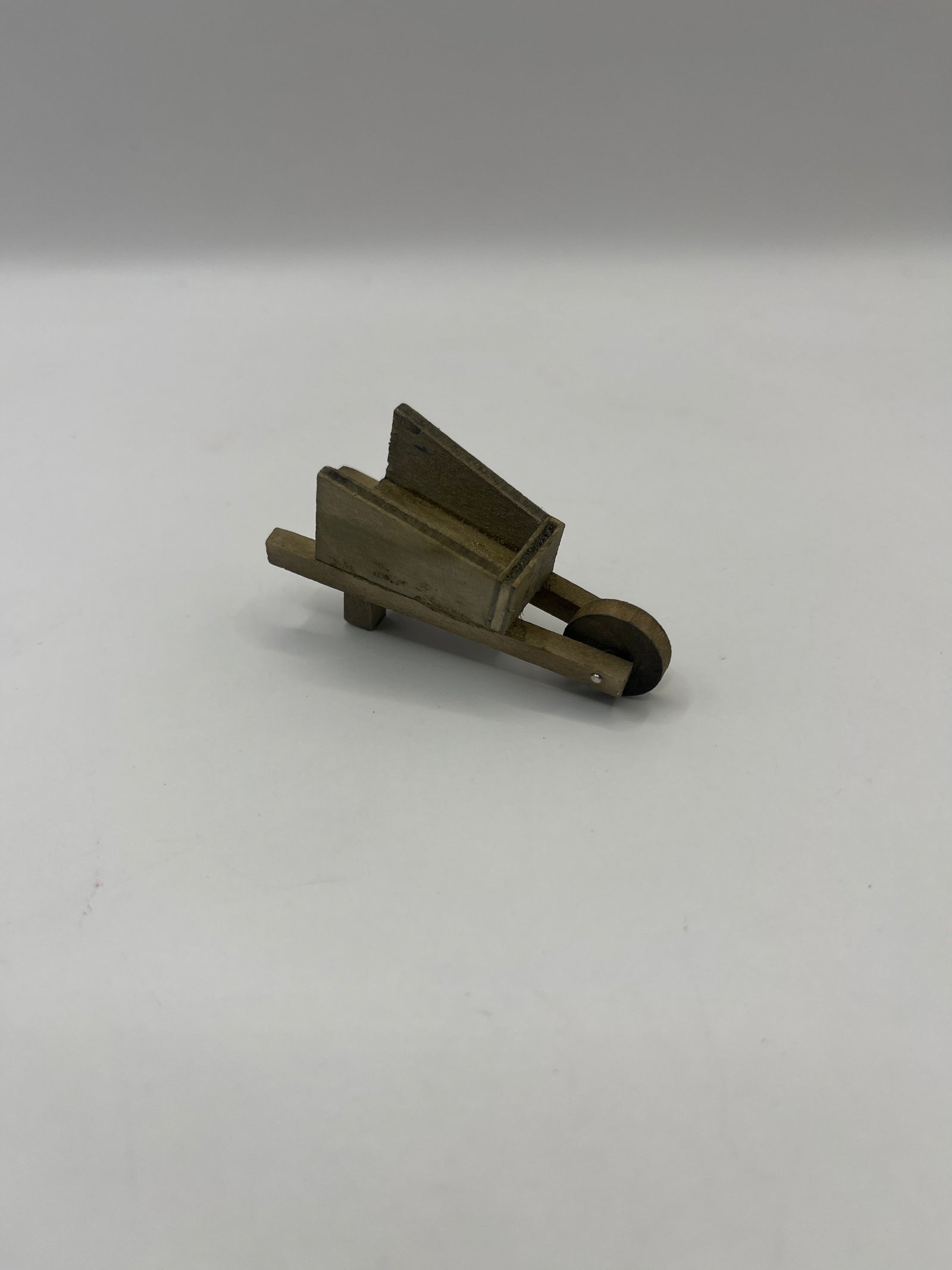 ACC117 - Small wheelbarrow planter