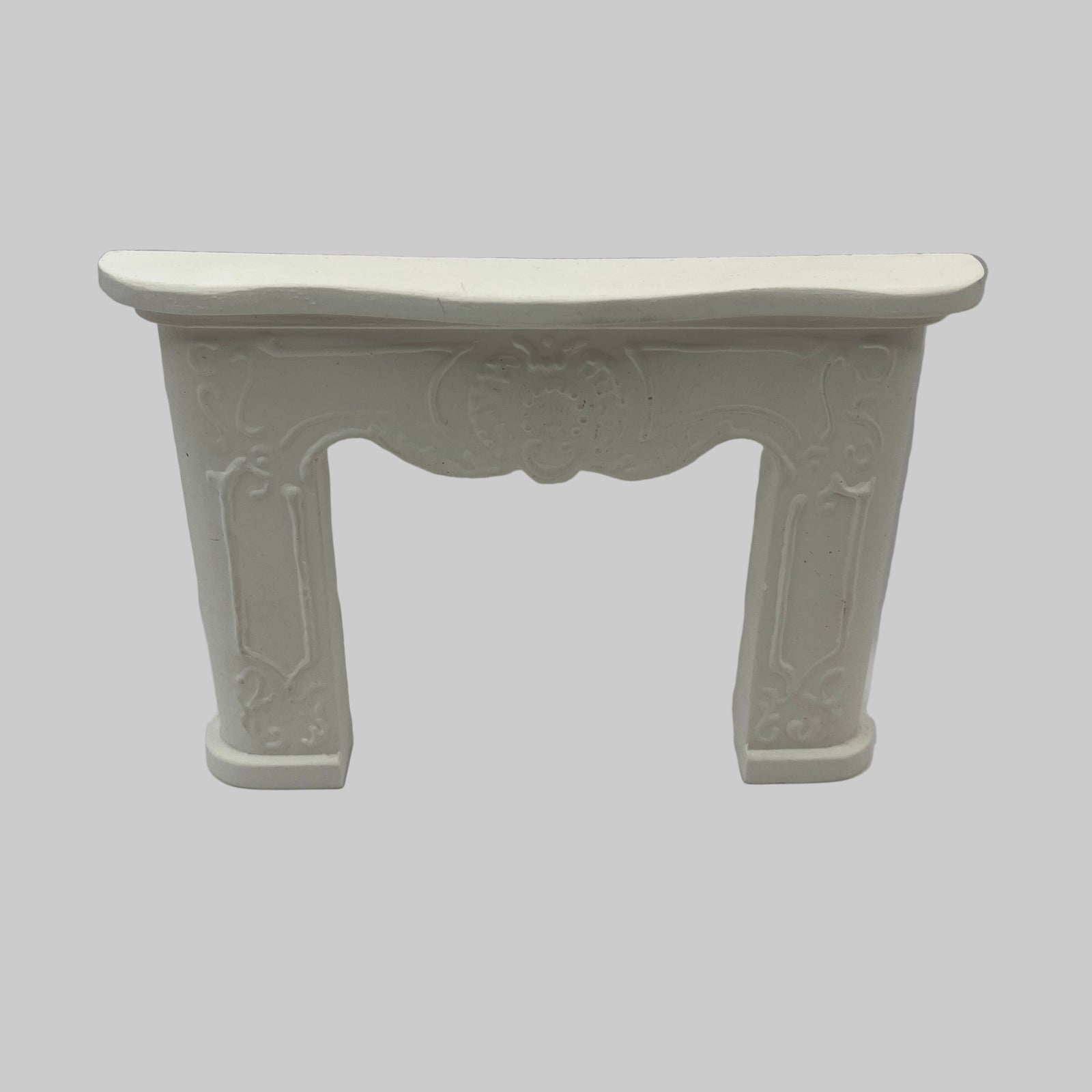 DEC029 - Large fire surround