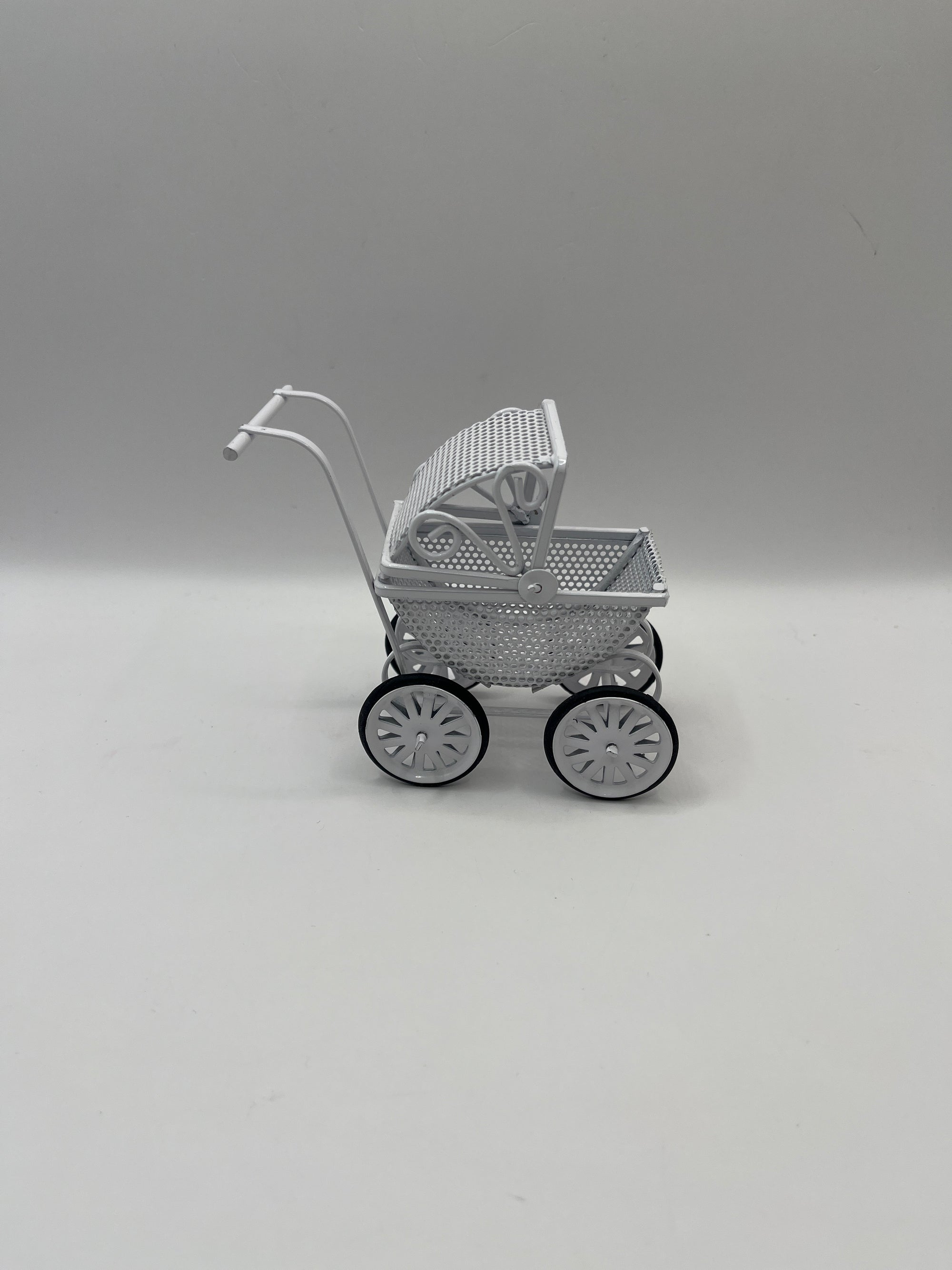 NUR114 - White metal pram