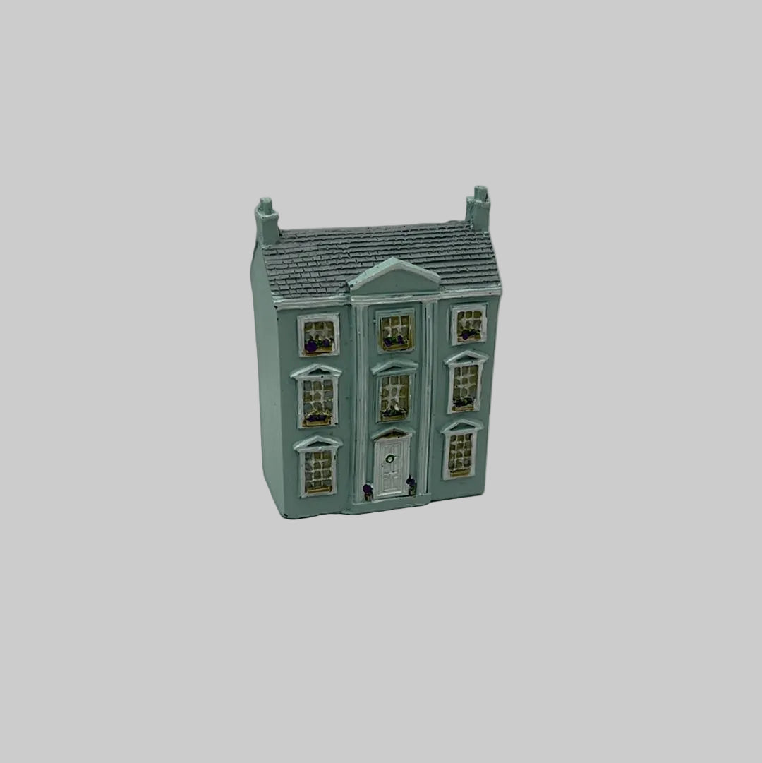 Resin toy mini classical dolls house