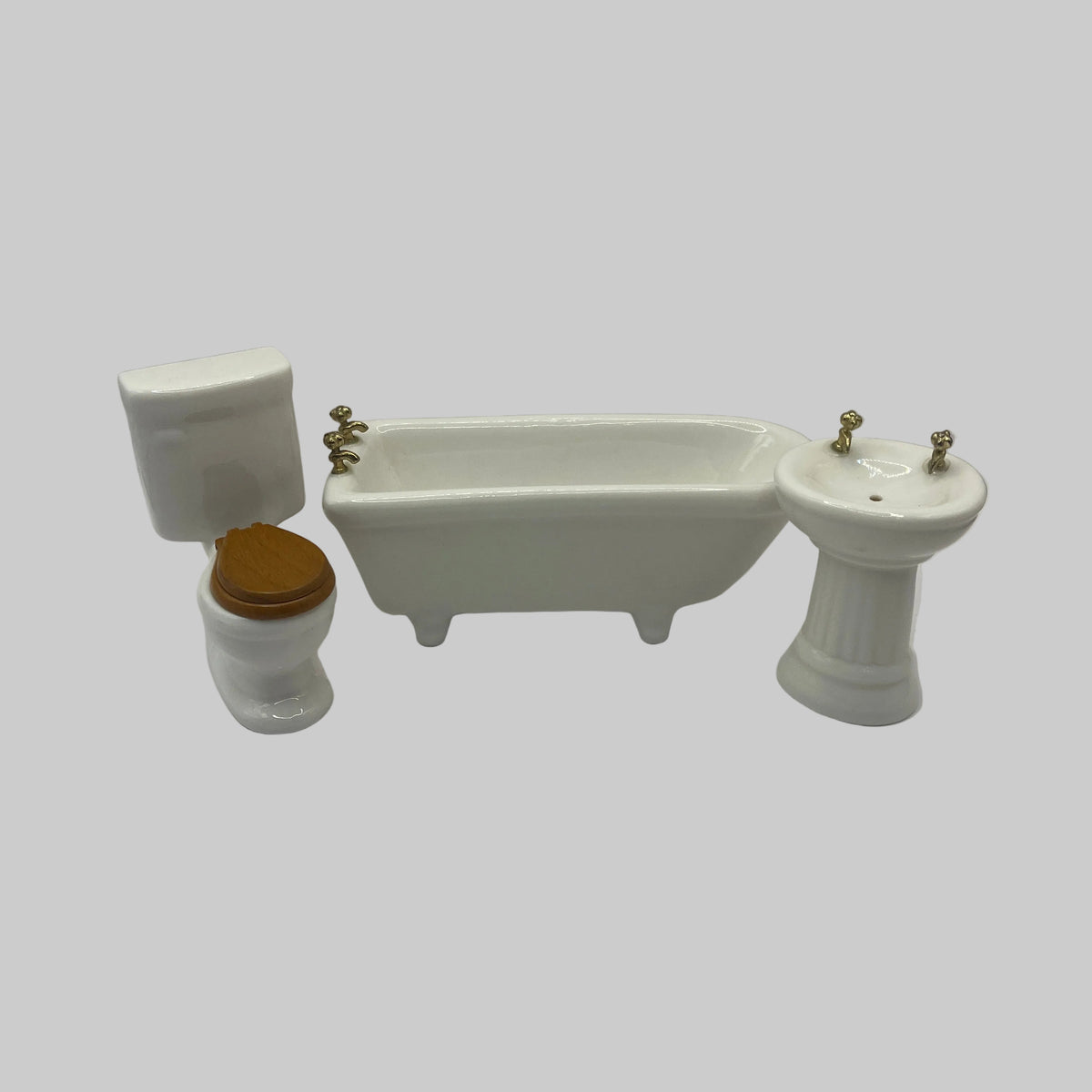 White ceramic dolls house bathroom suite