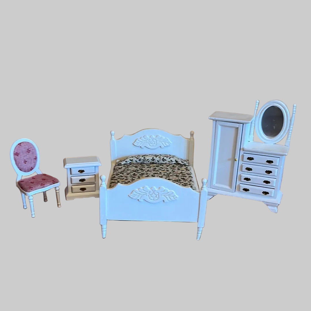 Dolls house White bedroom set